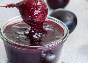 Cómo hacer un dulce de ciruela rico y natural