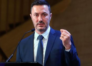 Prohibieron el lenguaje inclusivo en las Fuerzas Armadas: los motivos y las posibles sanciones