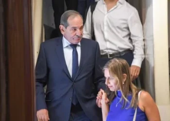 Alperovich comenzó a ser juzgado, acusado de abusar de su sobrina