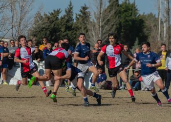 Rugby: charla y capacitación sobre la variación altura del tackle en Belgrano