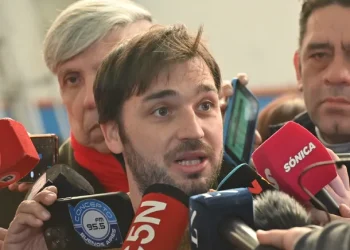 El Gobernador de Chubut a Javier Milei: «No va a salir un barril más de petróleo, ahí quiero ver si son tan guapos»