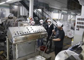 La economía cerró 2023 con una caída acumulada del 1,6%