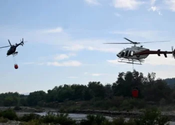 Sigue el combate del incendio en Los Alerces mientras monitorean posibles tormentas eléctricas