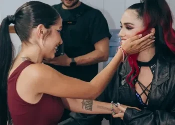 María Becerra defendió a Lali Espósito tras los dichos de Javier Milei: «El ensañamiento es violencia»