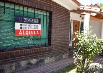 Tras la derogación de la Ley de Alquileres, cuánta plata necesita un mendocino para mudarse