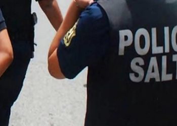 Escándalo en la Policía de Salta: una sargento tenía sexo con su jefe delante de su hijo de 2 años hasta que fue descubierta por su ex