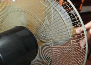 Otra tragedia en el país: Murió electrocutada una nena de 9 años al tocar un ventilador con los pies mojados