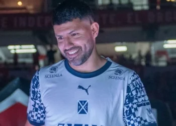 Agüero mantiene la ilusión de volver a jugar al fútbol