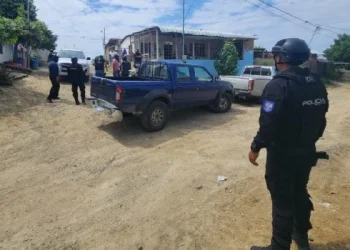 Un detenido en Ecuador por el secuestro y asesinato de cinco turistas en una playa