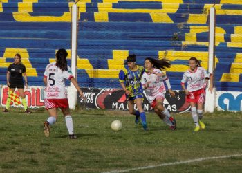 El seleccionado femenino local inició con los trabajos de cara a la Copa Mendoza