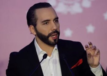 Bukele eliminó ideologías de género en las escuelas públicas de El Salvador