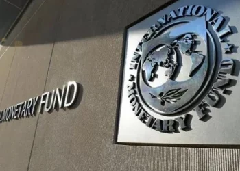 El FMI le exige a la Argentina un aumento en la ayuda social para mitigar los efectos del ajuste