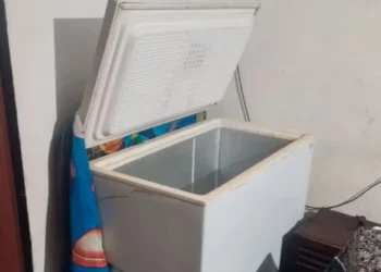 Conmoción en Córdoba: Encontraron muerto a un adolescente dentro de un freezer e investigan si se trató de un reto viral