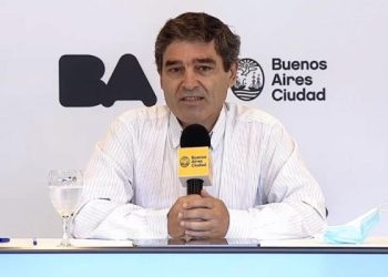 Fernán Quirós: «El 70% de los casos de dengue son asintomáticos»