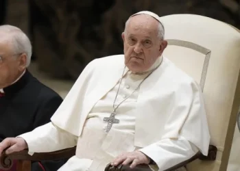 Francisco confirmó que atraviesa una bronquitis