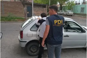 Detienen a dos hombres más acusados de abusos sexuales