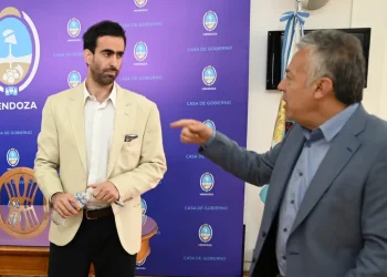 Mendoza colocó dos bonos en pesos para pagar deuda en dólares