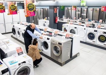 Desde el UEC confirmaron que ya se están registrando despidos en los comercios de San Rafael por las bajas ventas