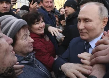 Putin arrasó en las elecciones presidenciales y, de completar su mandato, será el líder ruso con más tiempo en el poder en 200 años