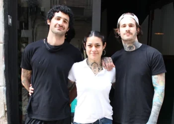 Quiénes son los mendocinos que crearon una hamburguesa premiada en España 