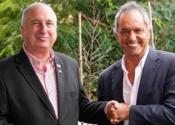 Scioli se reunió con el gobernador de Misiones para abordar temas turísticos y ambientales