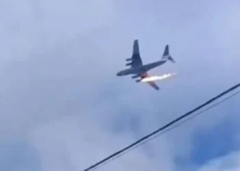 Se estrelló en Moscú un avión de carga militar ruso con 15 personas a bordo