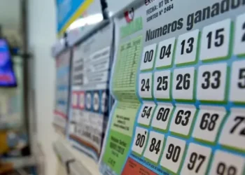 Estados Unidos: Un delivery de 26 años ganó la lotería, se hizo millonario y sorprendió a todos al contar qué hará con el premio