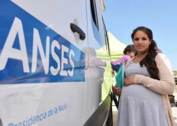 Anses anunció aumentos en asignaciones familiares y universales: a partir de cuándo y de cuánto serán