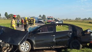 Fin de semana extra largo trágico: Tres muertos en un choque múltiple en la provincia de Santa Fe