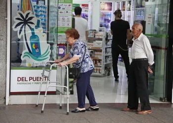 Una realidad que duele: la plata no alcanza y cada vez más jubilados dejan de comprar sus medicamentos