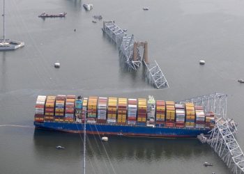 Buque sufrió «pérdida momentánea de propulsión» antes de derribar el puente en EE.UU.