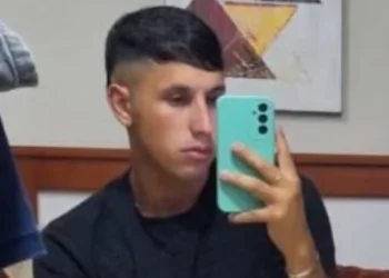 Encontraron muerto a Valentín Carreras, uno de los jóvenes que cayó al Paraná en medio de la tormenta: buscan a un amigo