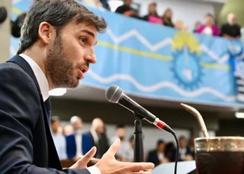 ​Con críticas al Gobierno nacional, Torres inauguró las sesiones en la Legislatura de Chubut