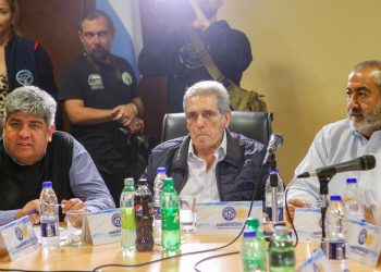 El Gobierno convocó por primera vez a la CGT: Francos buscará desactivar la amenaza de paro