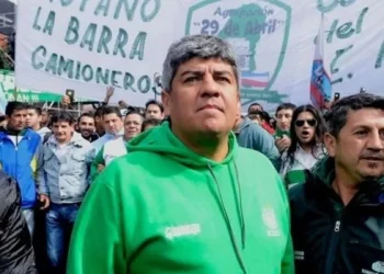 El Gobierno lanzó una advertencia a Camioneros por la amenaza de un paro