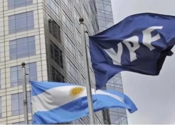 El fondo Burford reclamó el 51% de las acciones de YPF que están en poder del Estado argentino