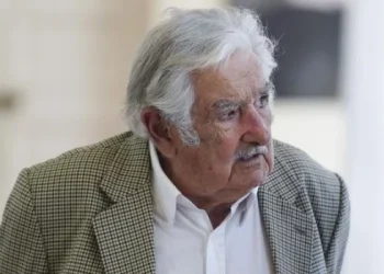 El expresidente de Uruguay José Mujica reveló que tiene un tumor en el esófago