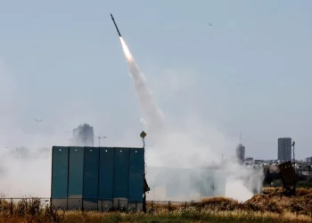 Israel atacó una base militar en Irán como represalia y crece la tensión en Medio Oriente