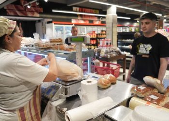 Canasta básica: una familia necesitó $773.385 en marzo para no ser pobre