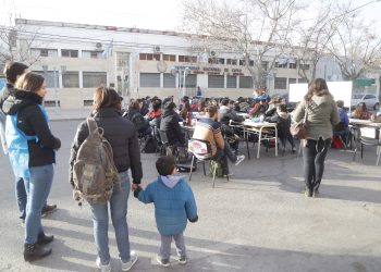 Paro y clases al aire libre para visibilizarla falta de presupuesto en las universidades públicas