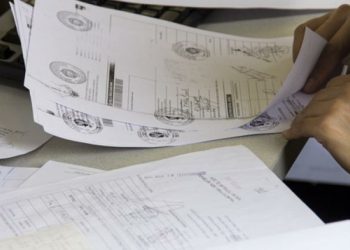 La Dirección General de Escuelas comenzó a emitir los títulos de graduación en formato digital