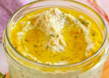 Ideal para acompañar todo tipo de comidas: Cómo hacer un pesto exquisito de pulpa de berenjena, almendras y parmesano