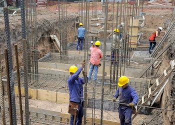 Cemento en alza y mano de obra sin incrementos: un millón de pesos el metro cuadrado de construcción en la provincia