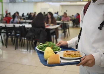 En medio de la crisis, las solicitudes de becas en la UNCuyo crecieron 39%