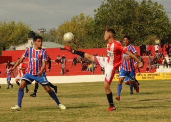 Copa Vendimia: El Porvenir le ganó el Clásico de barrio a Pedal y se metió en semifinales