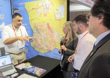 La vicegobernadora Casado se encuentra en Australia buscando inversores para el potencial minero de Mendoza