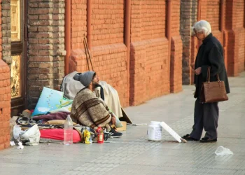 La Iglesia asegura que creció la cantidad de personas en situación de calle en Mendoza