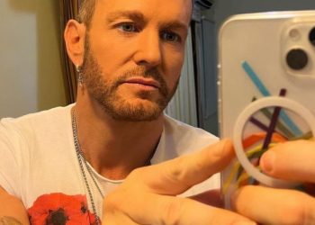 «Me levantaré parado en el amor y la verdad»: la llamativa reflexión de Axel