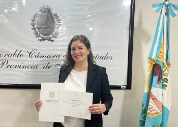 Mónica García fue distinguida en la Legislatura por sus avances contra el cáncer de mama con nanotecnología