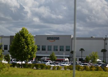 Nueva tanda de despidos en Amazon en rubros de ventas, mercadeo y servicios